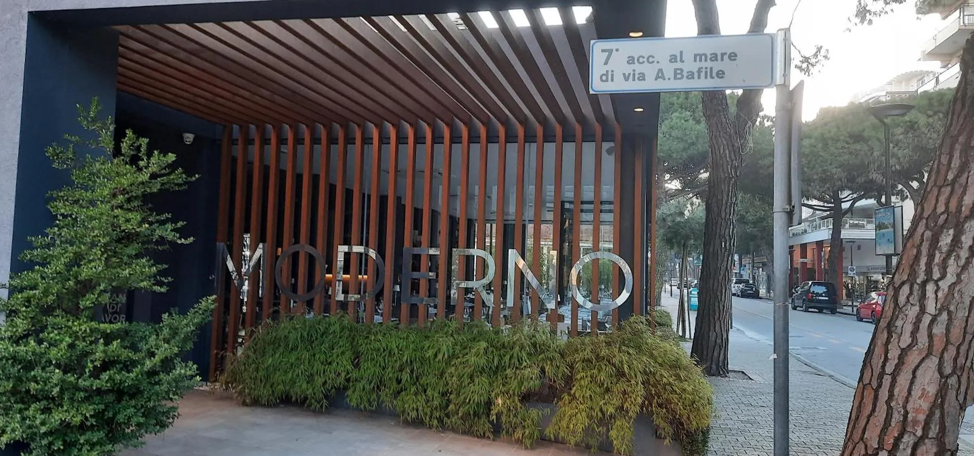 לידו די ג'סולו Hotel Moderno איטליה