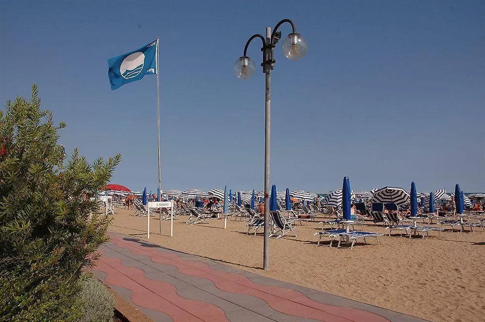 לידו די ג'סולו Hotel Moderno 3*, לידו די ג'סולו איטליה